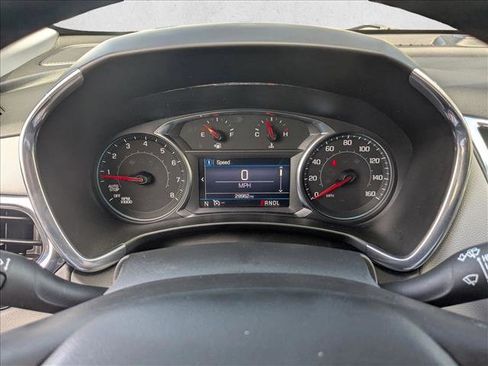 Used 2022 Chevrolet Equinox LS w/ LS Convenience Package AWD/4WD image 11