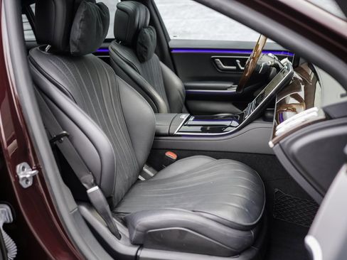 Used 2022 Mercedes-Benz S 580 S 580 w/ 3D Technology Package image 23