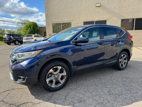 Used 2017 Honda CR-V EX image 4