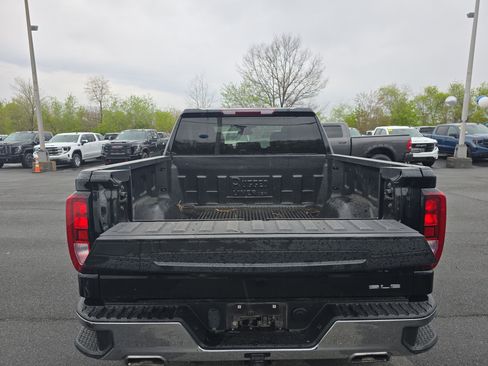 Used 2022 GMC Sierra 1500 SLE w/ X31 Off-Road Package AWD/4WD image 5
