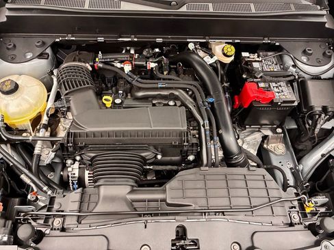 New 2025 Ford Maverick Lariat w/ Black Appearance Package image 37