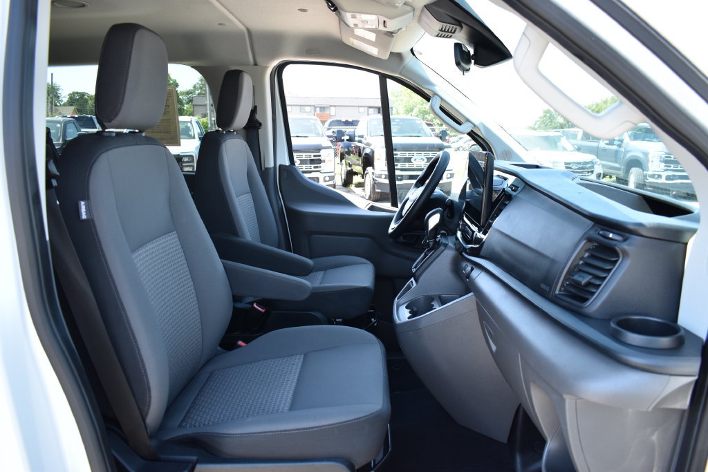 Certified 2025 Ford Transit 350 XLT RWD image 32