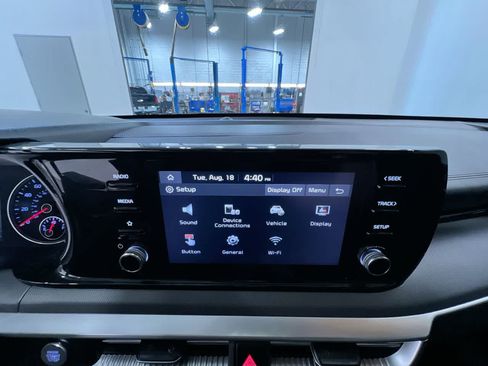 Used 2022 Kia K5 LXS FWD image 25
