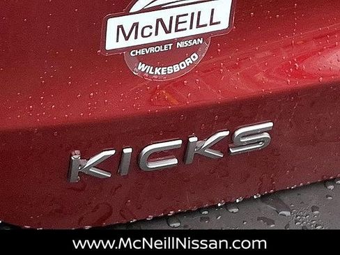 New 2025 Nissan Kicks SV image 6