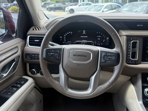 Used 2022 GMC Yukon Denali RWD image 22
