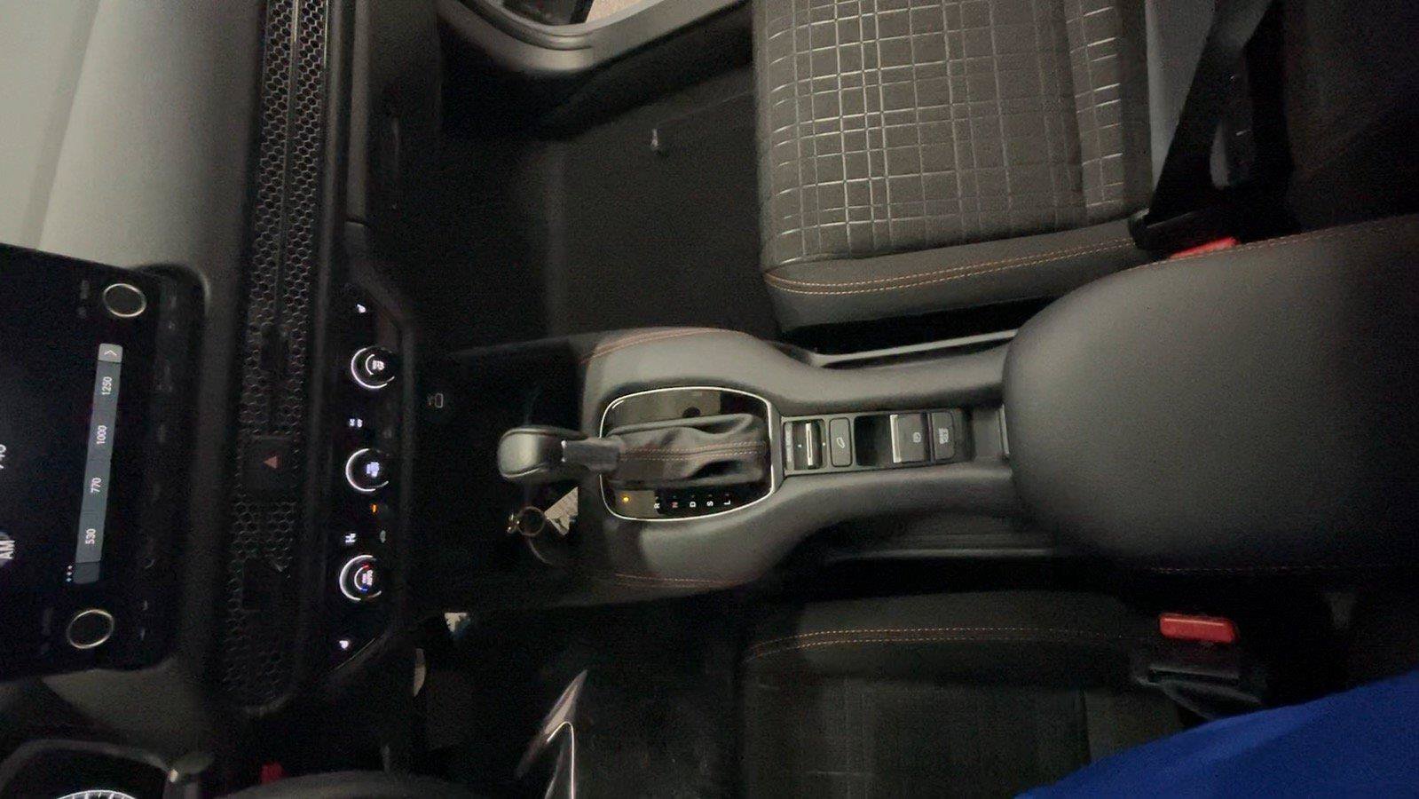 Certified 2025 Honda HR-V Sport image 39