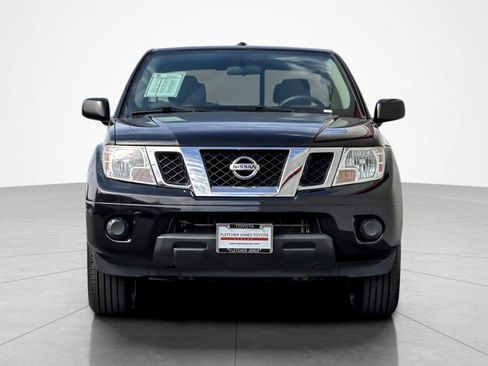 Used 2018 Nissan Frontier SV image 8