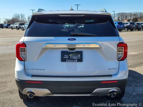 Used 2022 Ford Explorer Platinum image 5