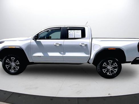 Used 2023 GMC Canyon AT4 AWD/4WD image 5