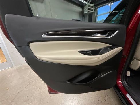 Used 2018 Buick Enclave Premium w/ Trailering Package image 19