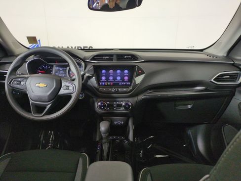 Used 2022 Chevrolet TrailBlazer LT w/ Convenience Package image 15