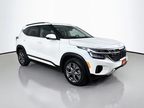 Used 2024 Kia Seltos S AWD/4WD image 1