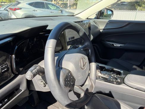 Used 2025 Lexus NX 450h+ AWD w/ Accessory Package (Z1) image 9