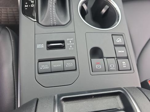 Certified 2026 Toyota Highlander XLE AWD/4WD image 25
