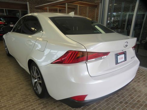 Used 2018 Lexus IS 300 w/ Accessory Package 2 RWD image 70