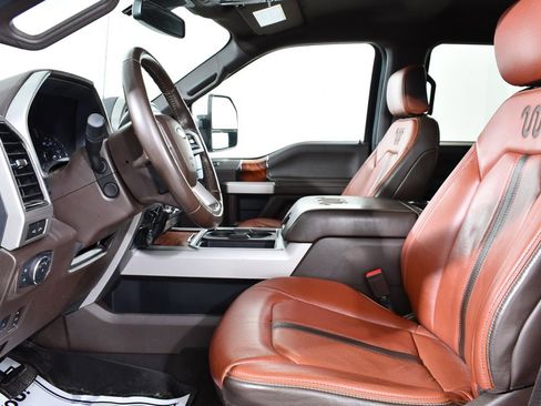 Used 2022 Ford F250 King Ranch w/ Chrome Package image 6