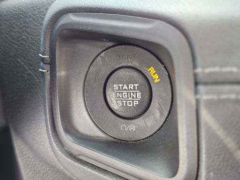 Used 2024 Jeep Wrangler Unlimited Rubicon 4xe AWD/4WD image 21