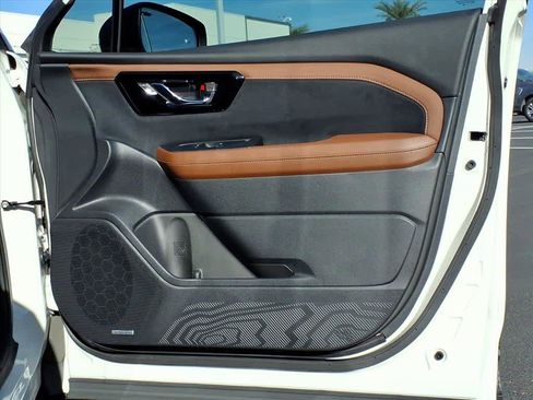 Certified 2025 Subaru Forester Touring w/ Popular Package - Touring image 23