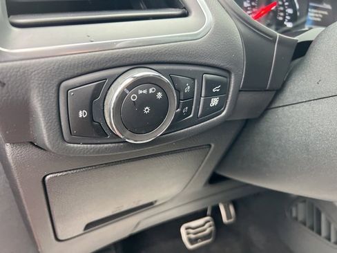 Certified 2023 Ford Edge ST image 9