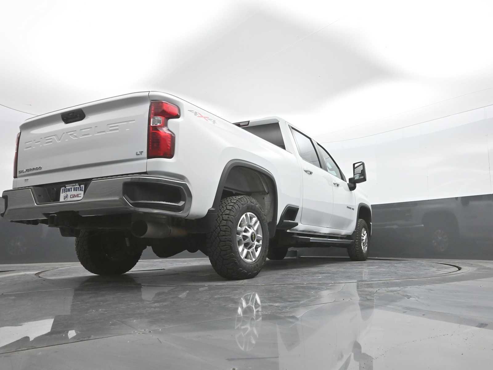 Used 2025 Chevrolet Silverado 2500 LT w/ Convenience Package AWD/4WD image 44