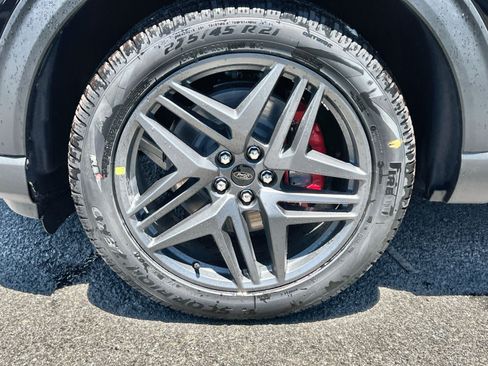New 2026 Ford Explorer ST-Line w/ ST-Line Street Pack AWD/4WD image 20