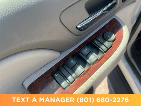 Used 2009 Chevrolet Tahoe LT w/ Luxury Package AWD/4WD image 15