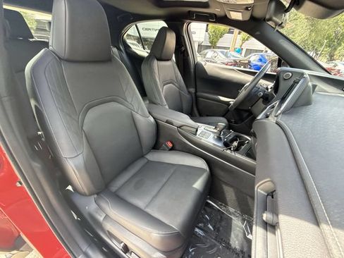Certified 2025 Lexus UX 300h FWD image 26
