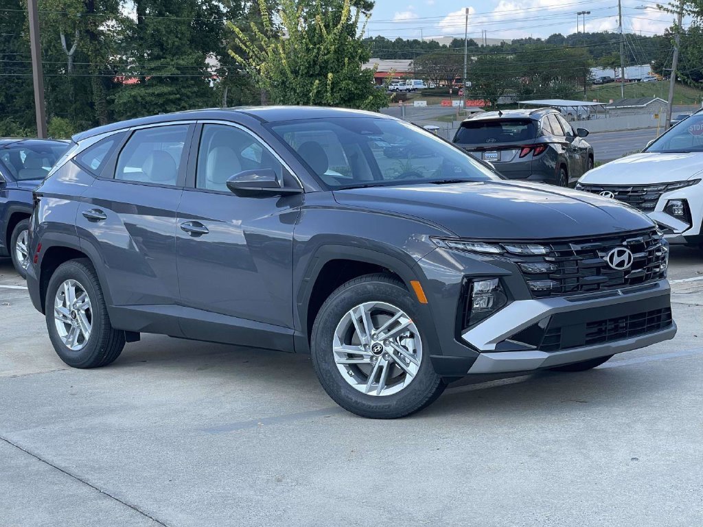 New 2026 Hyundai Tucson SE FWD image 1