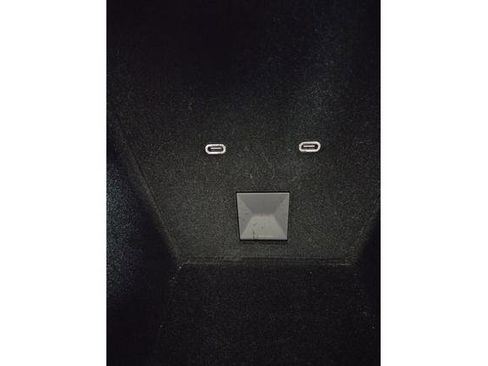 Used 2023 Tesla Model X Plaid image 22