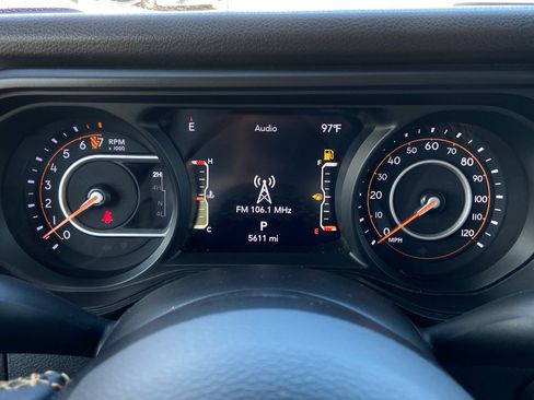 Used 2024 Jeep Gladiator Sport AWD/4WD image 20