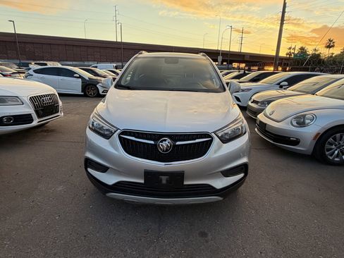 Used 2020 Buick Encore Preferred FWD image 2