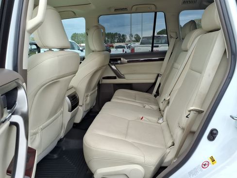 Used 2011 Lexus GX 460 w/ Comfort Plus Pkg image 20
