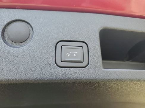 Used 2025 Chevrolet Equinox ACTIV FWD image 10