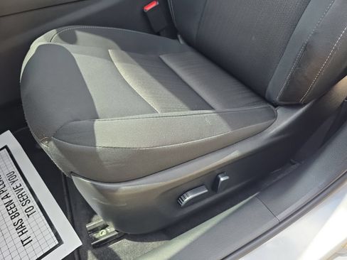 Used 2025 Nissan Altima 2.5 SV FWD image 21
