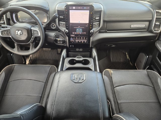 Used 2025 RAM 2500 Laramie AWD/4WD image 25