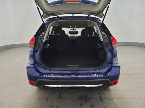 Used 2017 Nissan Rogue S image 29