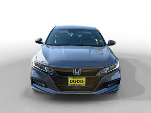 Used 2018 Honda Accord Sport image 8