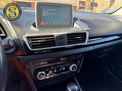 Used 2015 MAZDA MAZDA3 i Grand Touring image 20