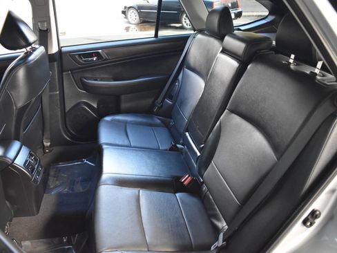 Used 2016 Subaru Outback 3.6R Limited image 40