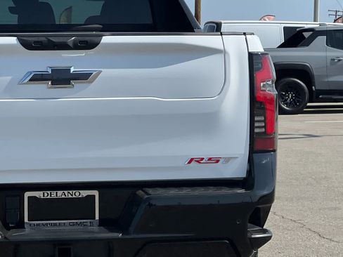 Used 2025 Chevrolet Silverado EV RST image 23