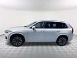 Used 2020 Volvo XC90 T5 Momentum image 2