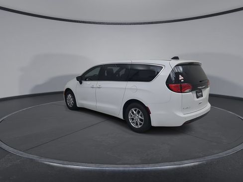 New 2027 Chrysler Pacifica LX FWD image 11