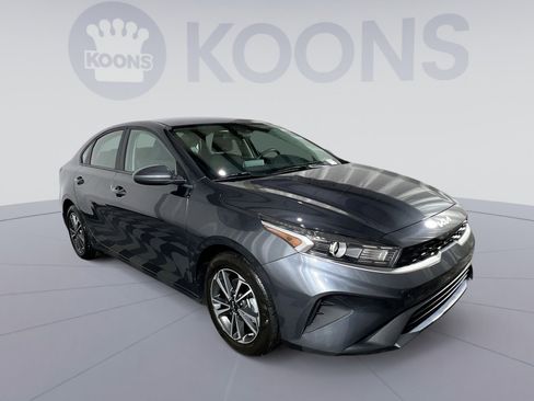 Used 2024 Kia Forte LXS image 10