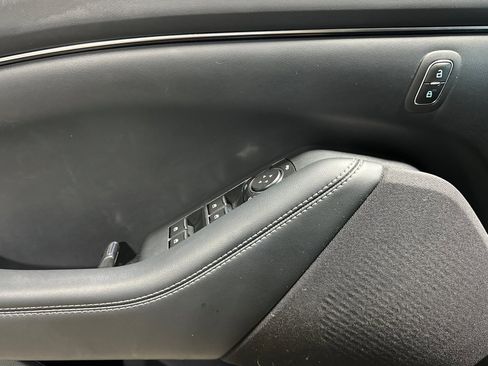 Used 2021 Ford Mustang Mach-E Select image 10