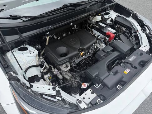 Used 2024 Toyota RAV4 XLE FWD image 20
