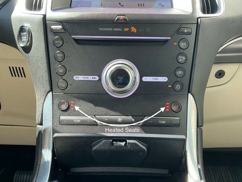 Used 2019 Ford Edge Titanium w/ Cold Weather Package image 15