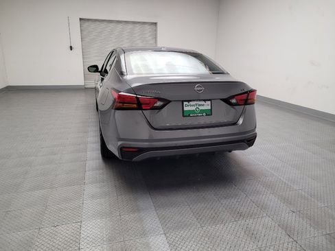 Used 2023 Nissan Altima 2.5 SV image 6