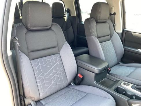 New 2026 Nissan Frontier SV w/ All-Weather Content Package AWD/4WD image 9