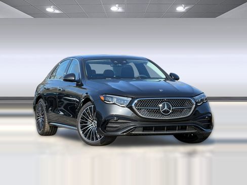 New 2026 Mercedes-Benz E 350 4MATIC Sedan image 6