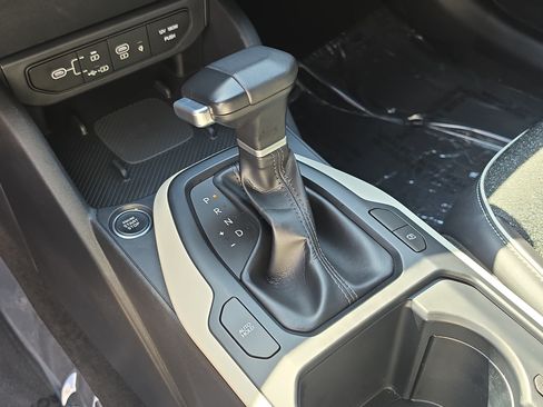 Certified 2025 Kia K4 GT-Line FWD image 25